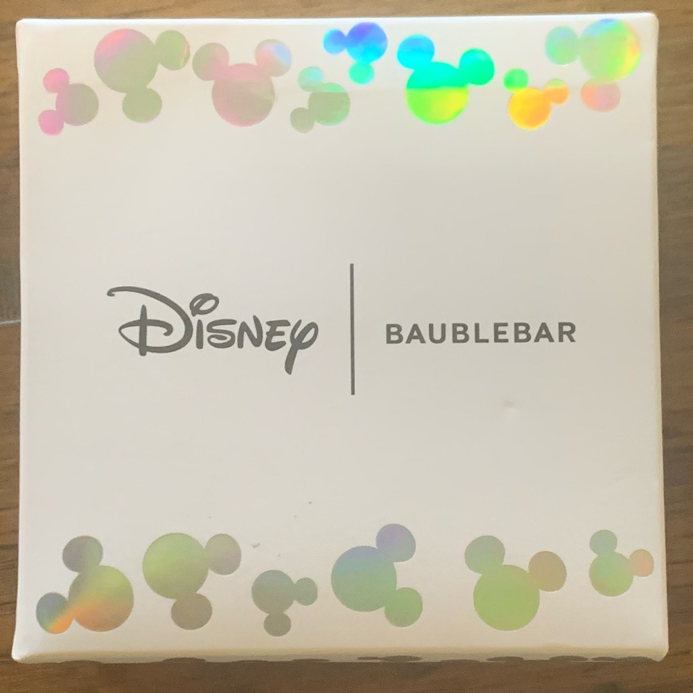 Disney BaubleBar Pineapple Earrings - Picture 5 of 6